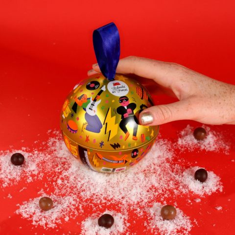 BOULE GARNIE DE CÉRÉALES ENROBÉES DE CHOCOLAT – BIO